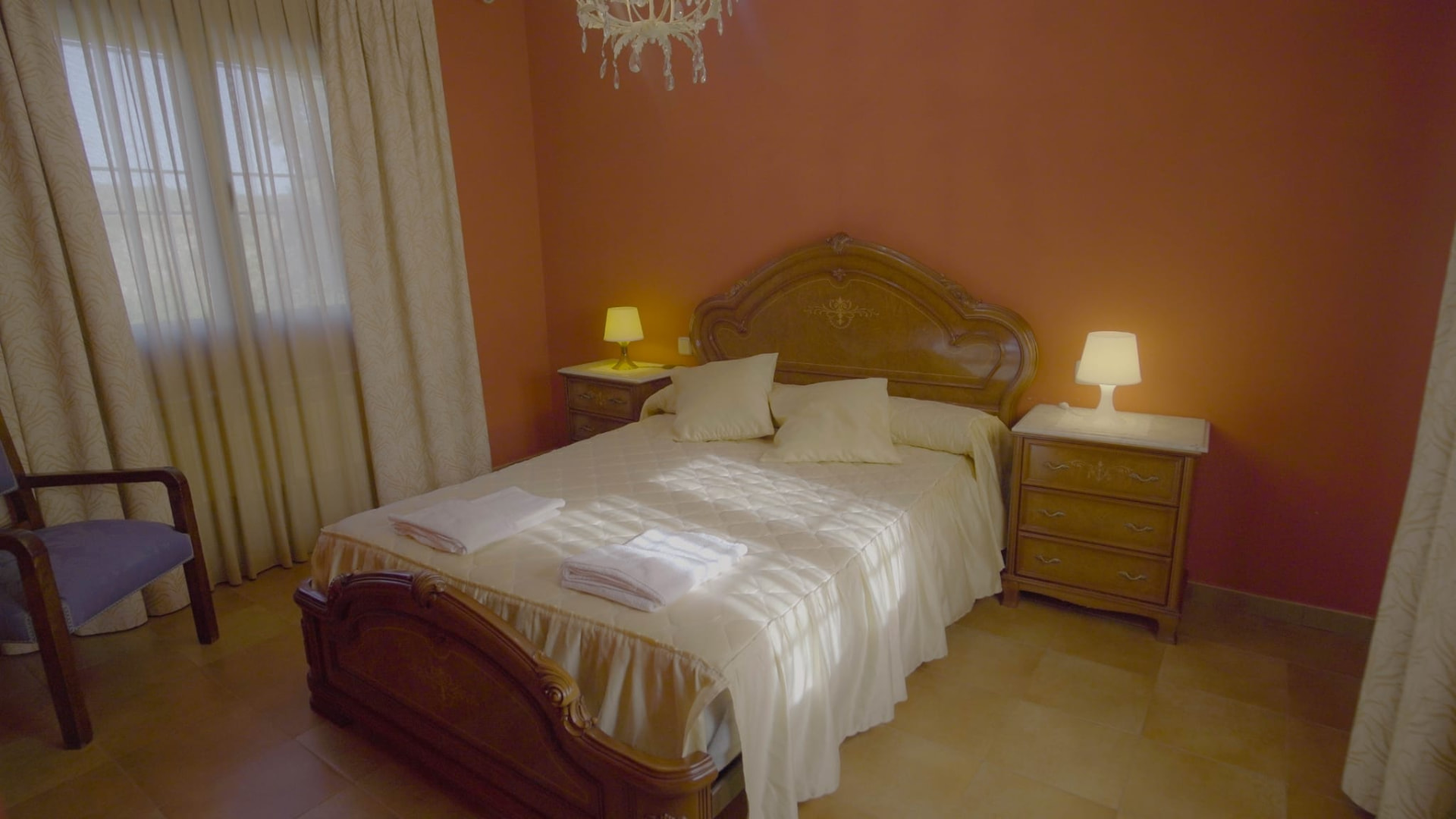 Dormitorio con camas individuales de Finca Rural Victoria en San Martín de la Vega